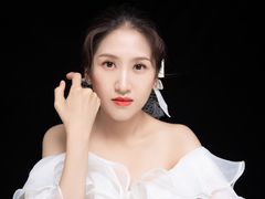 -经典婚纱摄影美学馆·私人定制
