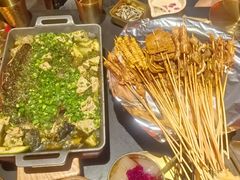 -何师烧烤Pro ·江湖川菜·小龙虾·精酿啤酒(太古里旗舰店)