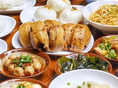-李与白包子铺(桐梓林店)
