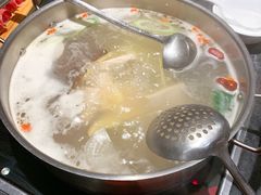 牛龙骨高汤锅底-许府牛火锅(信义坊总店)