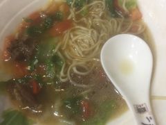 红烧半筋半肉牛肉面-二扁私房面馆(崂山路店)