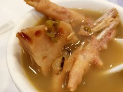 莲藕鸡脚汤（明火例汤）-文记壹心鸡(宝华路店)