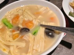 浓汤煮鲜腐竹-汤城小厨•粤菜•靓汤(苏州街店)