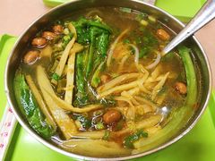 酸辣笋尖米粉-卓雅桂林米粉