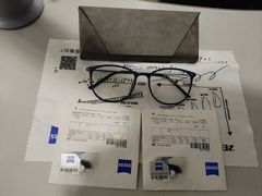 -爱视眸Eyeblling眼镜·依视路·蔡司镜片折扣店(百联南方商城购物中心)