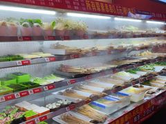 -钢管厂五区小郡肝串串香(蜀都万达店)