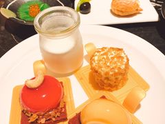 -半岛翡丽海鲜自助餐厅(观风亭店)