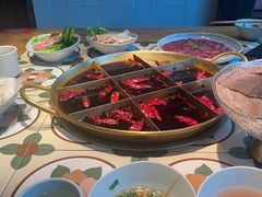 -莺花渡火锅(爱融荟城店)