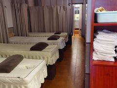 -蓉城阳光推拿馆(理想中心店)