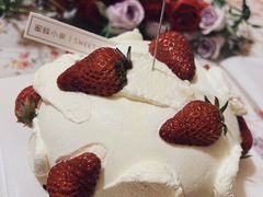 -蜜蜂小象·榴莲千层蛋糕(时代汇11栋店)