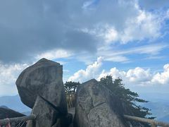 -罗田薄刀峰风景区