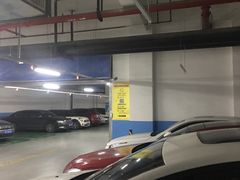 -奉贤宝龙城市广场·停车场