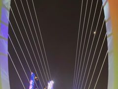 -南京眼步行桥