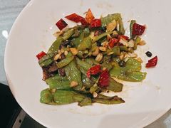 -辛香味烧鱼馆·非遗技艺·排骨红烧肉(光谷医药园店)