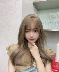 -发泽造型·烫发染发