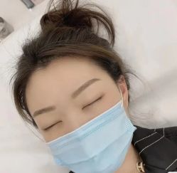-莲姿娜·半永久纹眉皮肤管理