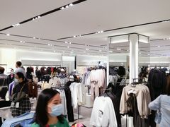 店内环境-ZARA(深圳金光华广场店)