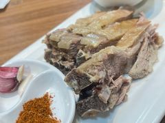 手抓羊肉-贯贯吉·清真餐厅(浙江中路店)
