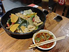 -万记麻辣烫国展总店