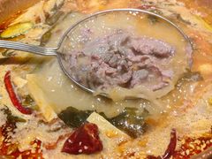 -洱火云南酸菜牛肉火锅(石景山当代商城店)