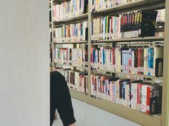 -上海市静安区图书馆(新闸路馆)