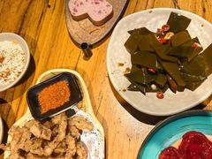 -老牌坊云南鱼豆花火锅(爱建店)