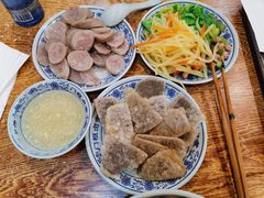 老北京炸灌肠-门框胡同百年卤煮(新街口店)