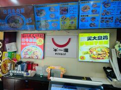 -牛一嘴·兰州牛肉面·大盘鸡(财富中心店)