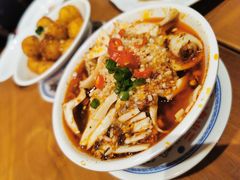 土冒黄喉-炉小二铜锅牛蛙•川湘菜(三里屯店)