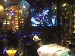 -临界音乐酒馆·小龙虾·江湖菜(华熙LIVE·鱼洞店)
