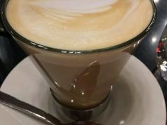 -WOLFGANG PUCK KITCHEN & BAR(迪士尼小镇店)