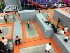 -超人空间竞技场·轰趴团建蹦床主题公园