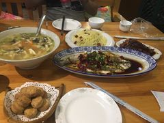-乌镇那一年小院主题餐厅(甘泉西路店)