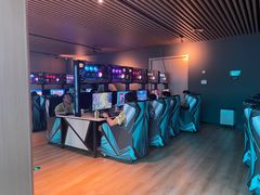 -涨巢·潮玩水疗局