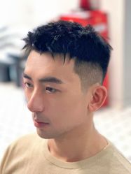 点击看大图 -老男孩男士理容馆·理发·烫染·修面