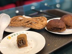 -护国寺小吃(机场店)