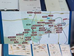 -奥特莱斯停车场