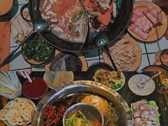 -瓜西西重庆火锅(花溪店)