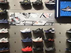 -adidas(滔搏朝阳大悦城店)