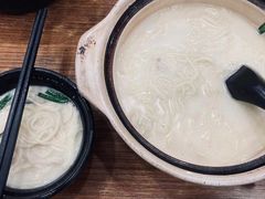 黄鱼煨面-阿娘面馆