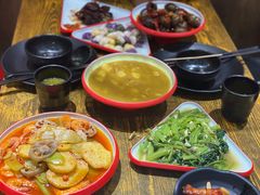 -老闵田螺馆·南昌特色小炒(梦时代店)
