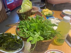 -洱火云南酸菜牛肉火锅(石景山当代商城店)