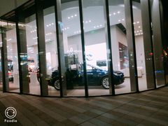 -TESLA 特斯拉(广州天环广场体验店)