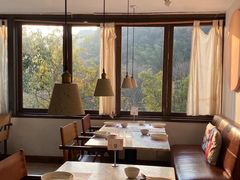 靠窗位-素描餐厅(灵隐天竺店)