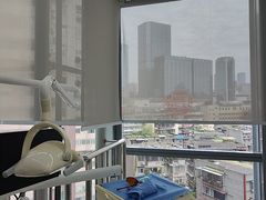 -极光口腔·矫正种植修复(锦江店)