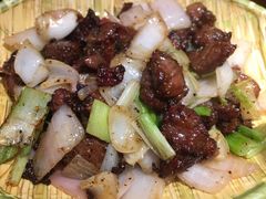 黑椒雪花牛仔粒-丁记盐蘸牛肉·新杭菜(河东路店)