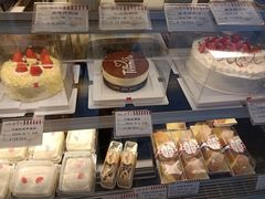 -红宝石·鲜奶小方·海派西点房(南丹店)