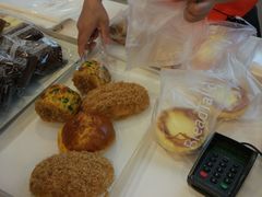 -BreadTalk面包新语(长寿路地铁站店)