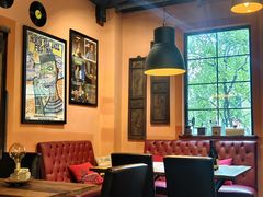 -SISTERS BAR RESTAURANT川意酒馆(嘉善老市H楼店)
