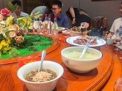 -乔家小院•非遗驴肉•本地小海鲜(滨河路店)